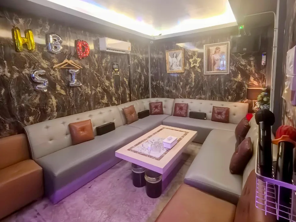 Jazzy KTV & Massage配图2