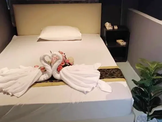 Lunar Nuru Massage配图1