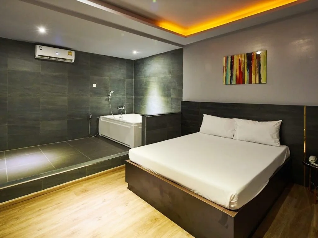凯伦斯Colonze Massage & Entertainment配图4